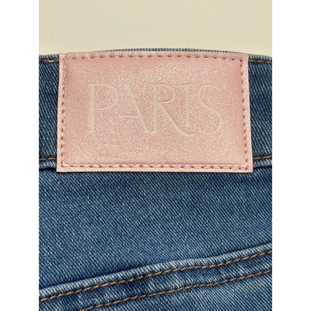 Paris Hilton Heart Back Pockets Denim Mom Shorts NWT Size XL Light Wash Cutoff - Picture 9 of 12